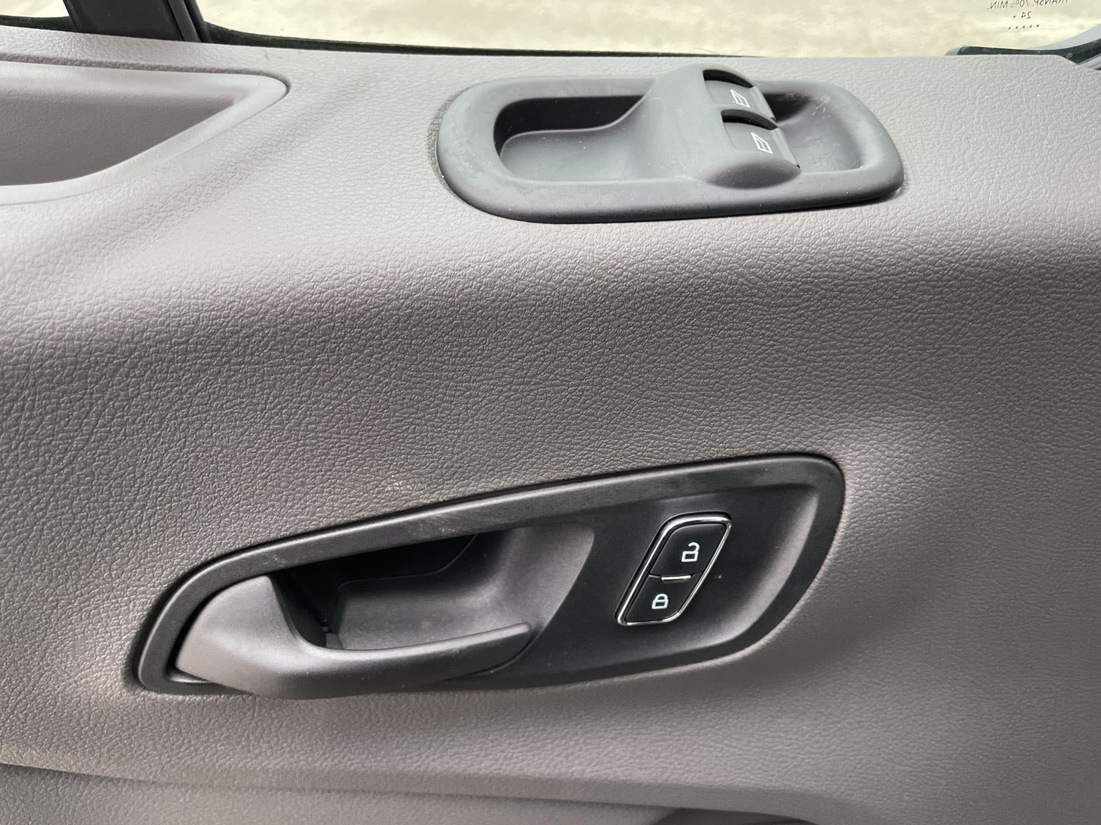 2024 Ford Transit Cargo Van 148 WB High Roof Cargo