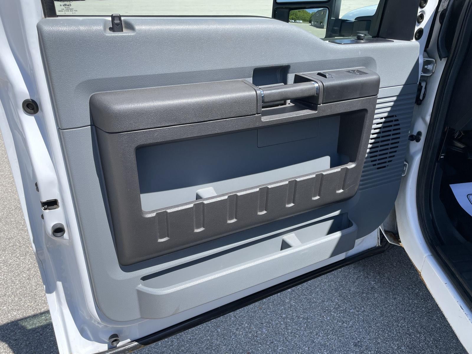 2016 Ford Super Duty F-350 SRW XL