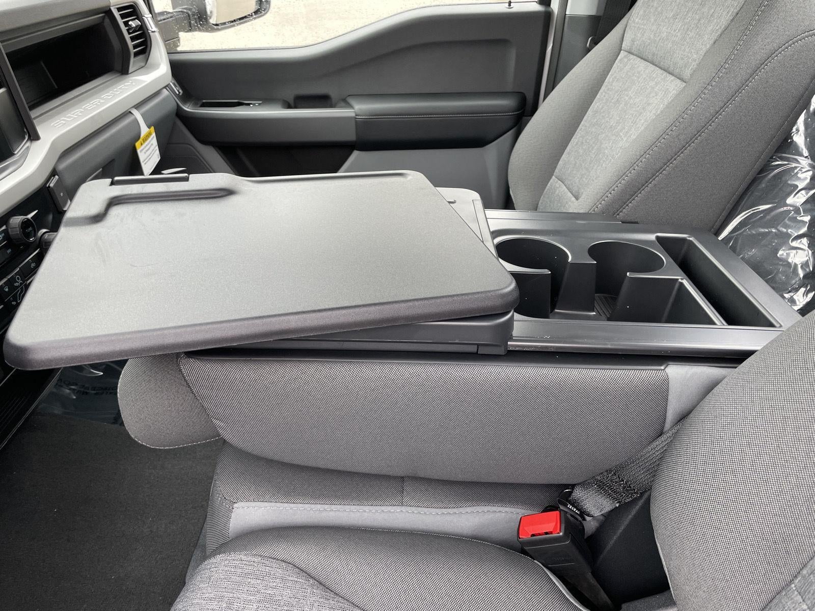 2025 Ford Super Duty F-350 SRW XL