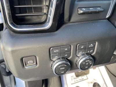 2024 GMC Sierra 3500HD Denali