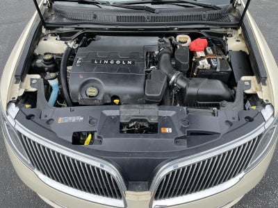 2015 Lincoln MKS Base