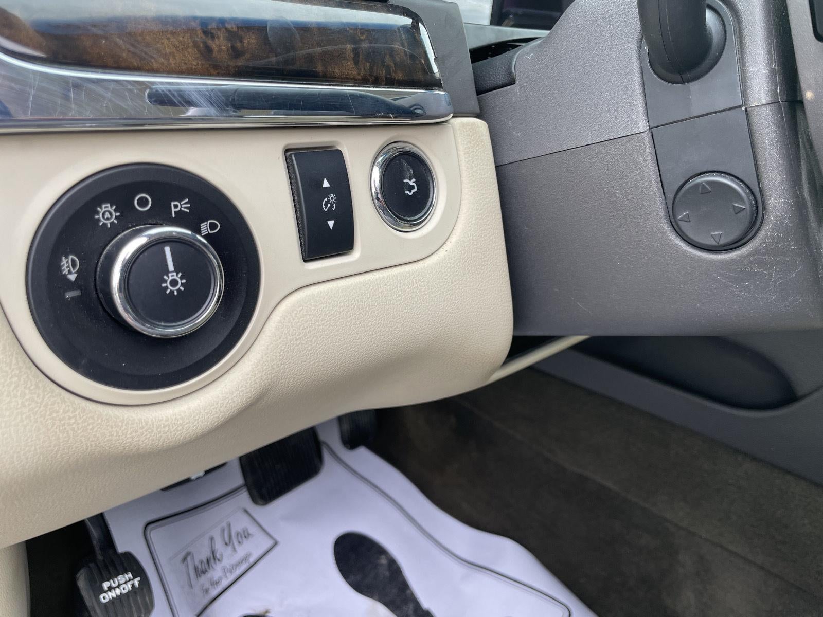 2015 Lincoln MKS Base