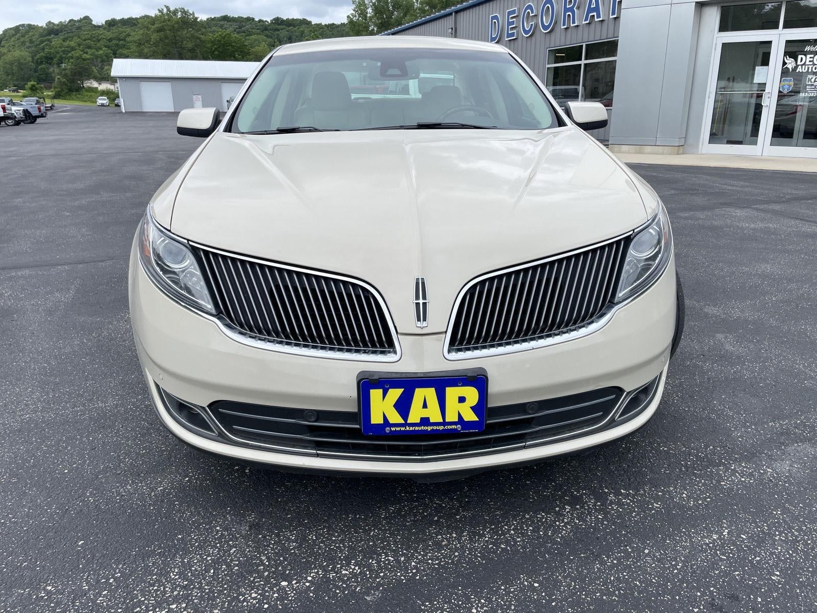2015 Lincoln MKS Base