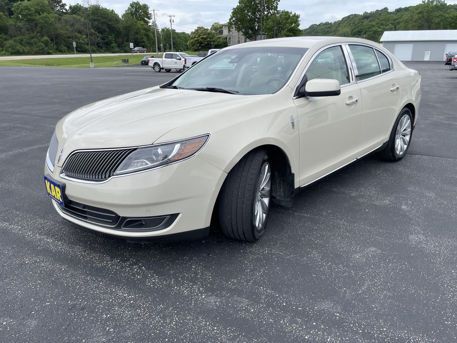2015 Lincoln MKS Base