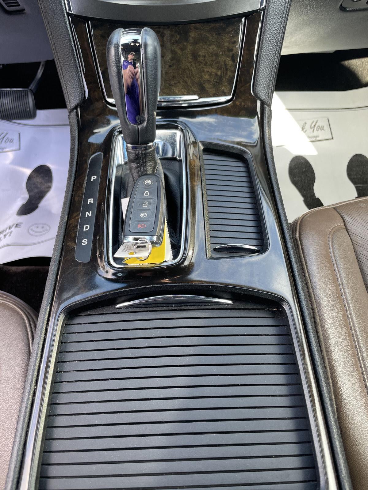 2016 Lincoln MKS Base