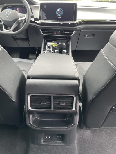 2024 Volkswagen Atlas Cross Sport 2.0T SE w/Technology