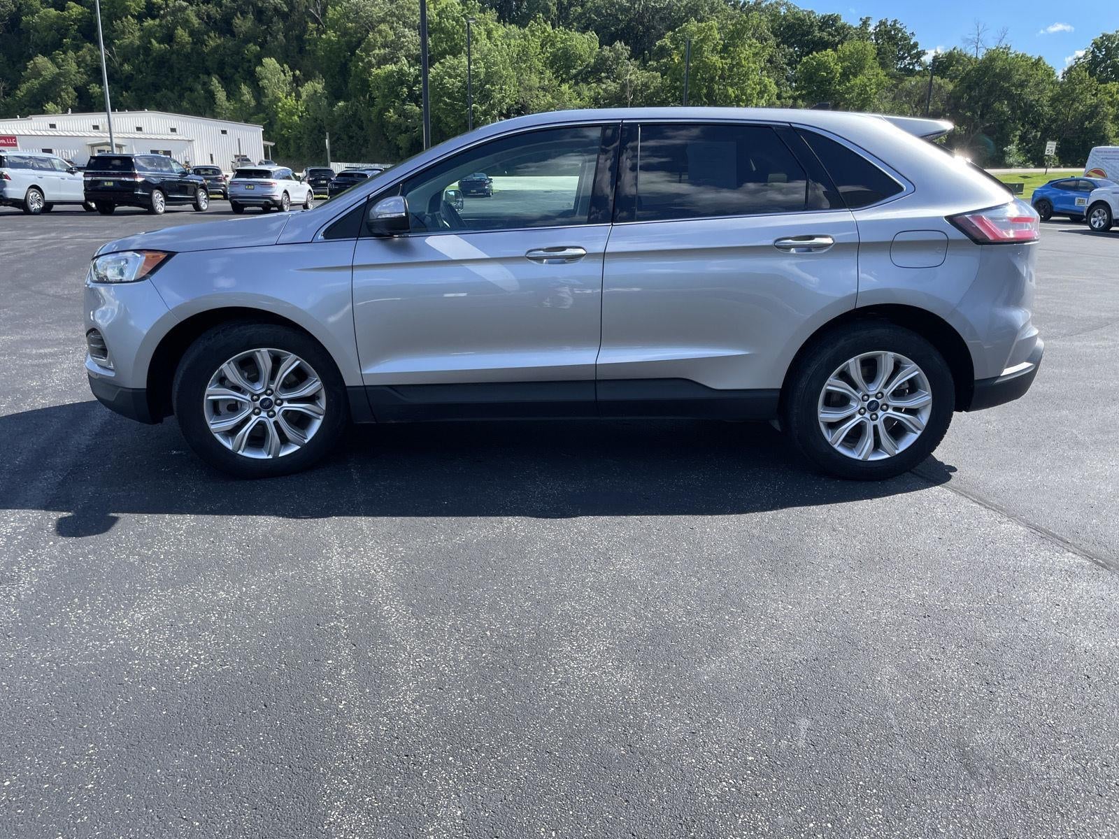 2022 Ford Edge Titanium