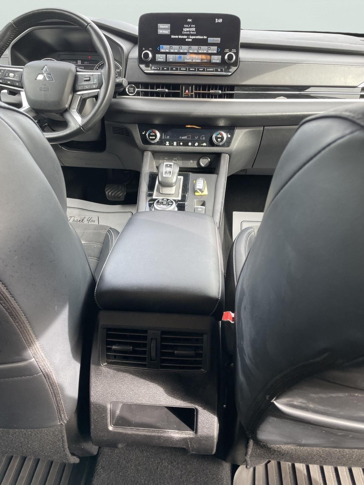 2024 Mitsubishi Outlander SE