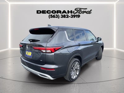 2024 Mitsubishi Outlander SE